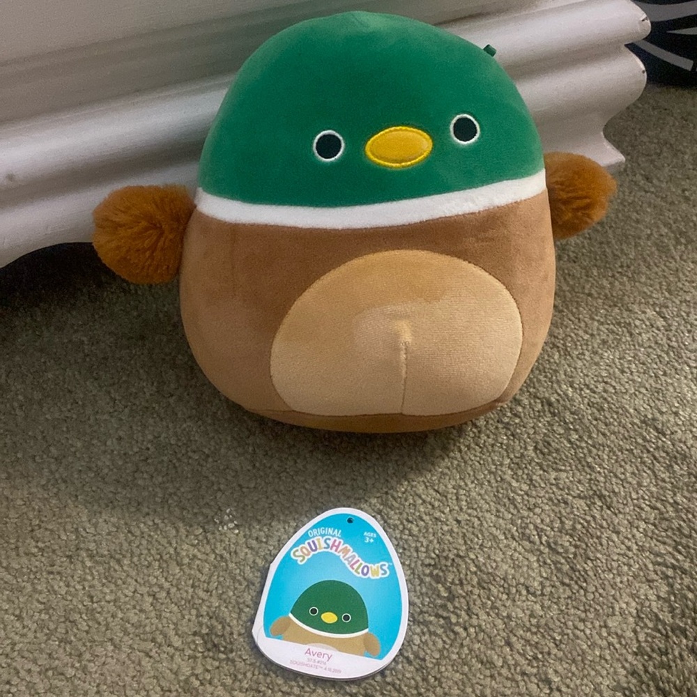 Avery duck squishmallow